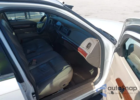 2003 Mercury Grand Marquis Ls z USA, uszkodzony, nr VIN 2MEHM75W73X601858